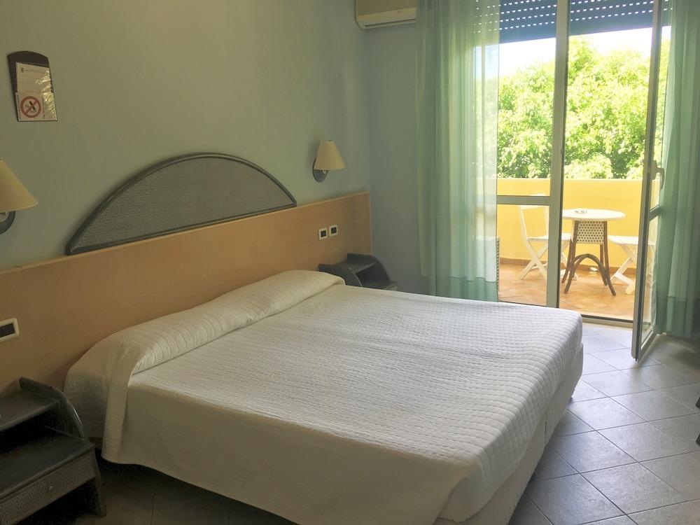 Hotel Baia Turchese Lampedusa Exterior photo