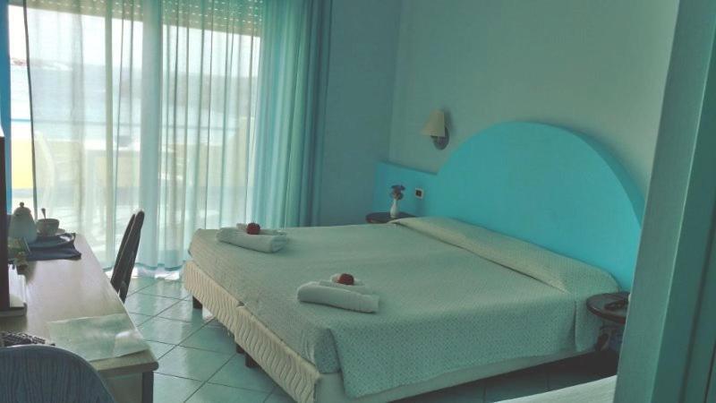 Hotel Baia Turchese Lampedusa Exterior photo